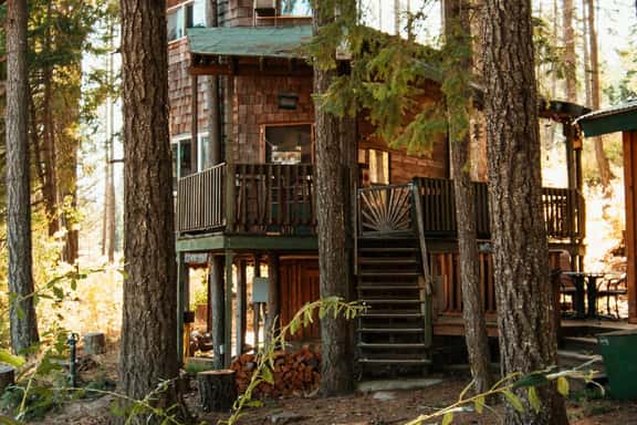 Tree House Tranquil-A-Tree Romantic Escape - Image 1